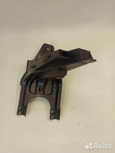 Кронштейн крыла передний правый BMW X5 E70