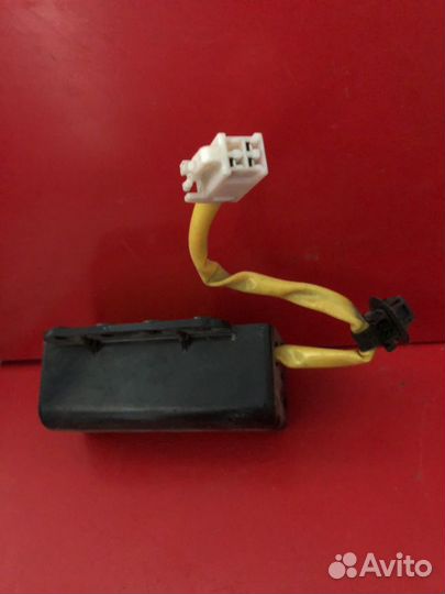 Выключатель подушек безопасности Mitsubishi