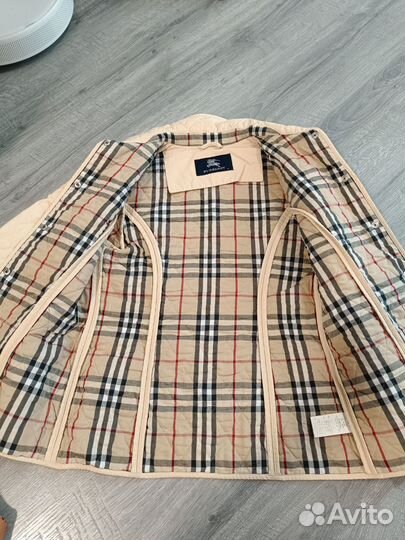 Burberry куртка женская 42