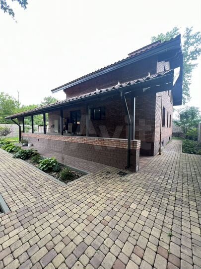 Коттедж 170 м² на участке 10 сот.