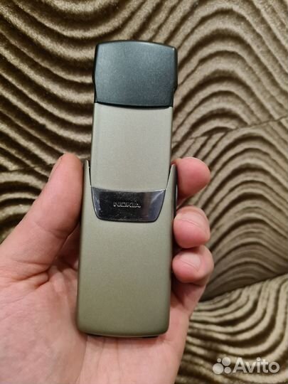 Nokia 8910