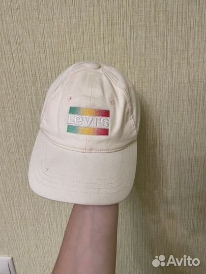 Кепка levis