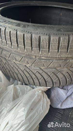 Michelin Pilot Alpin 265/35 R20