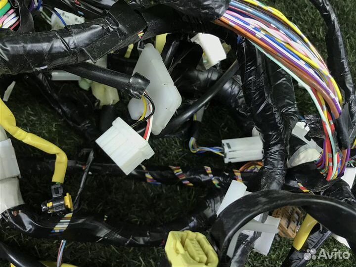 Проводка салона Mitsubishi Outlander CW5W 4B12