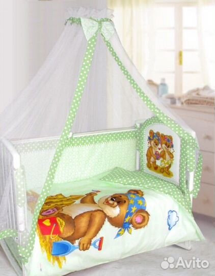 Комплект в кроватку для новорожденных