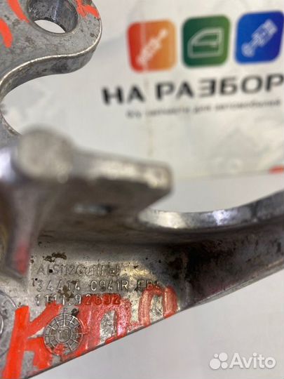 Кронштейн троса кпп Renault Duster HSM F4R 2017