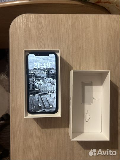 iPhone Xr, 128 ГБ