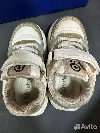 Кроссовки для мальчика 23