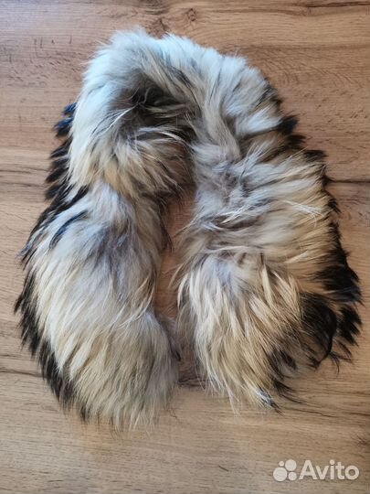 Меховой воротник енот
