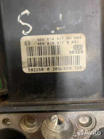 Блок абс (ABS) Audi A8 D3 (S8) 0265950135,4E061451