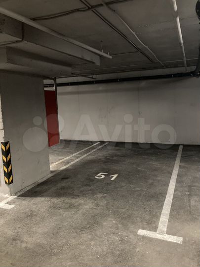 Машиноместо, 13 м²