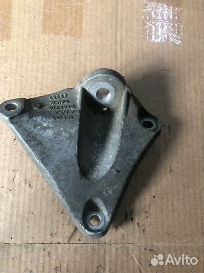 Кронштейн АКПП Audi A8 D3 2002-2010 4E0399114Q