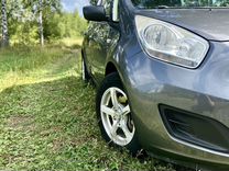 Kia Venga 1.4 MT, 2011, 126 000 км, с пробегом, цена 860 000 руб.