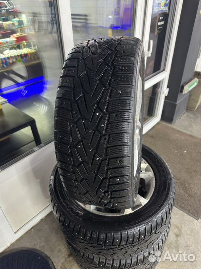 R17 Nokian Tyres Hakkapeliitta 7 235/55, PCD 5x108 DIA 65.1