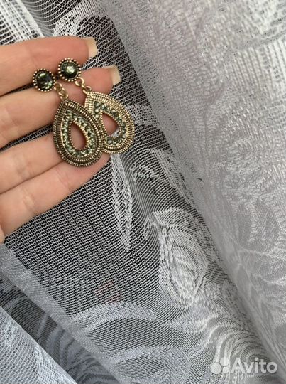 Серьги женские