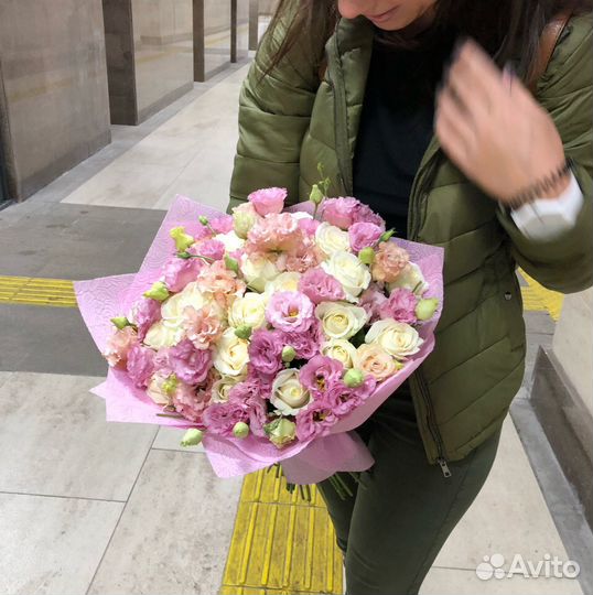 Цветы Доставка курьером на вокзал или в аэропорт