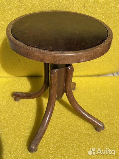 Стул для фортепиано