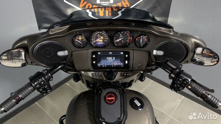 Harley-davidson CVO Street Glide 117