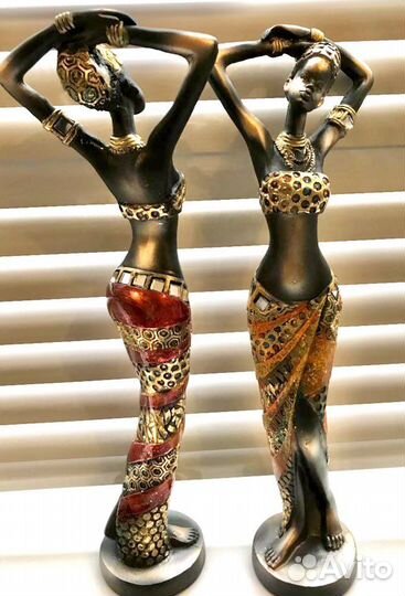 Статуэтки Негритянки и Шкатулка