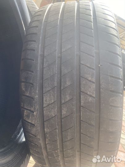 Bridgestone Alenza 001 275/4.5 R20
