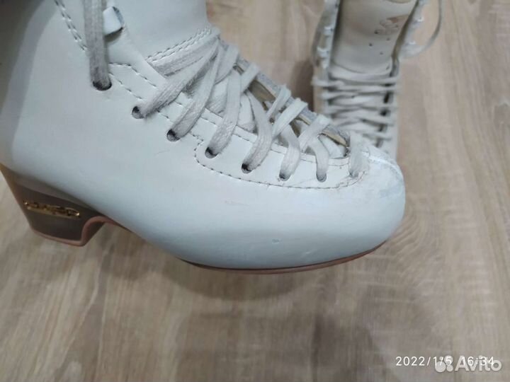 Фигурные коньки (ботинки) edea overture 195 (без л
