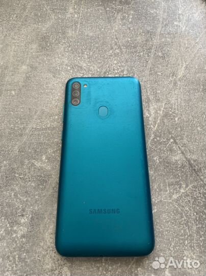 Телефон Samsung M11
