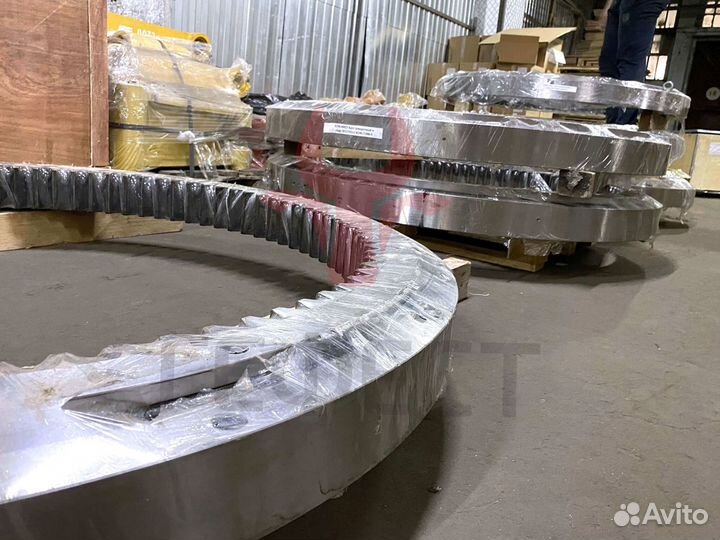 Опорно-поворотный круг Doosan DX340LC-V K1006604