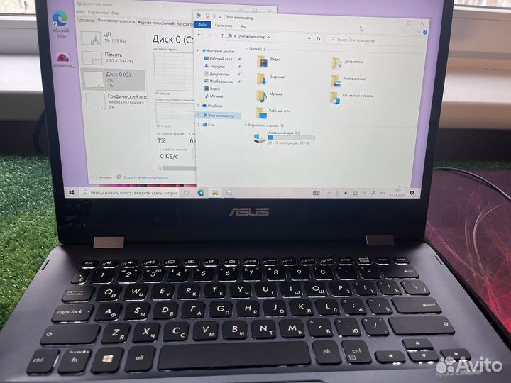 Мощный и крутой сенсорный, современный ноутбук