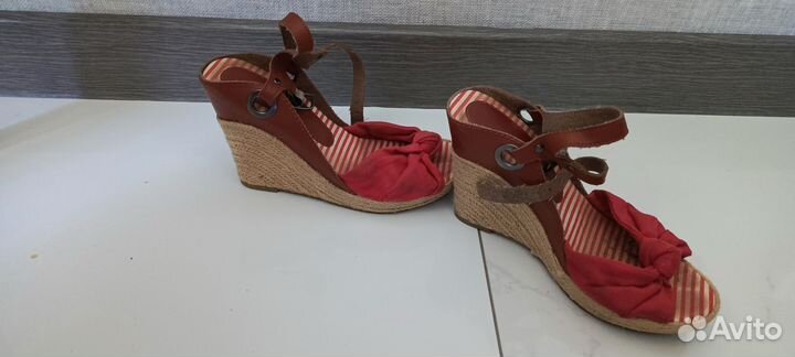 Босоножки женские 37 размер