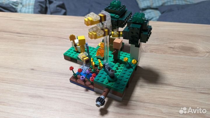 Lego Minecraft 21165