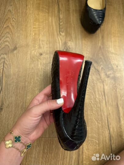 Туфли christian louboutin 37-38 питон