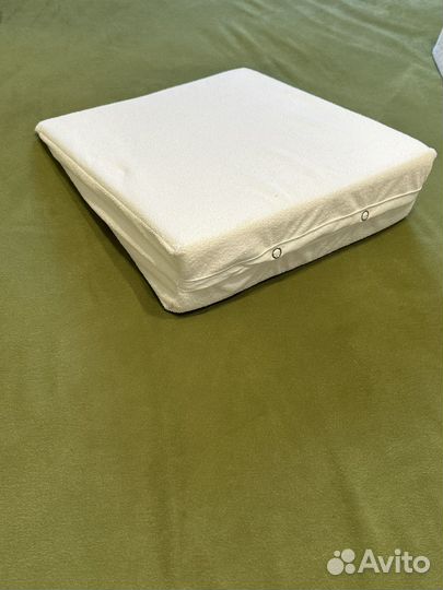 Подушка позиционер от коликов и срыгив