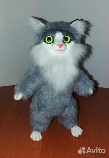 Игрушка ручной работы Котик