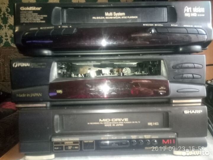 3 видеомагнитофона VNS