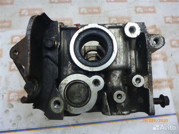 Головка блока цилиндров левая Mitsubishi Montero