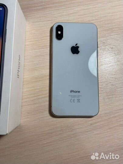 Телефон iPhone X 64/71 RU/A