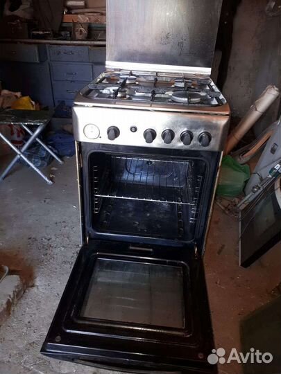 Газовая плита бу Ariston