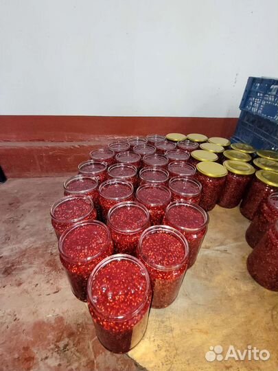 Малиновое, инжир, орех, кизил варенье натур. 2023