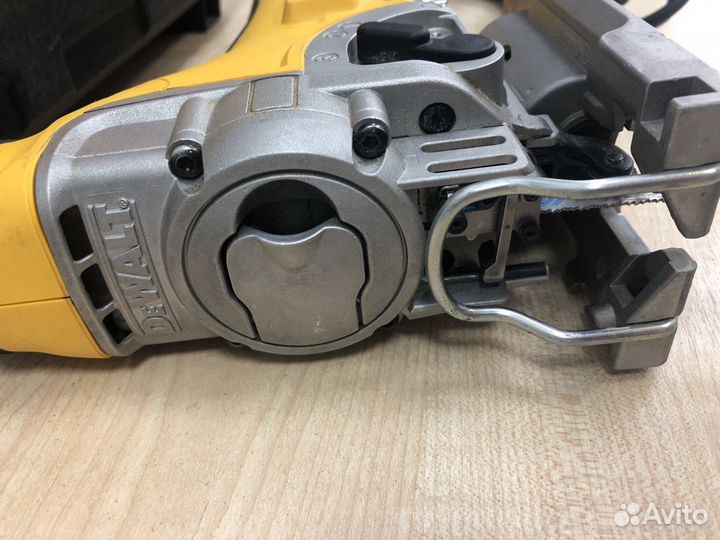Лобзик dewalt DW 333 K