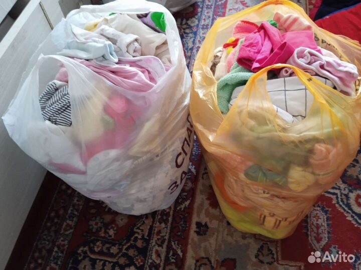Продам пакеты на новорожденную