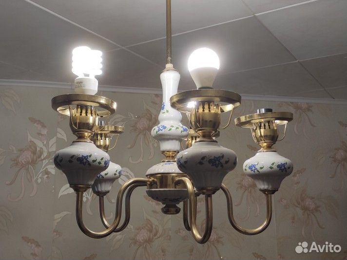 Люстра фарфоровая и бра 1 шт