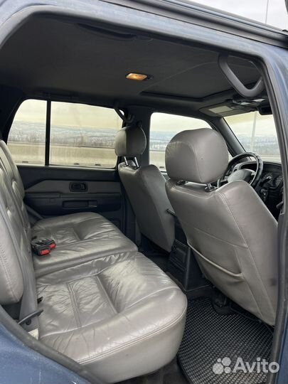 Nissan Pathfinder 3.3 AT, 1998, 180 000 км