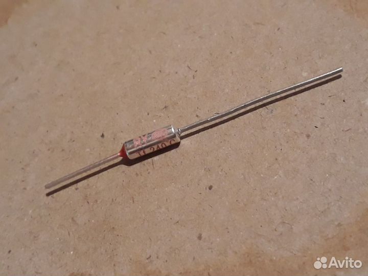 Термопредохранитель RY 240С 10A 250V