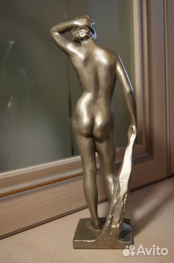 Винтажная статуэтка 