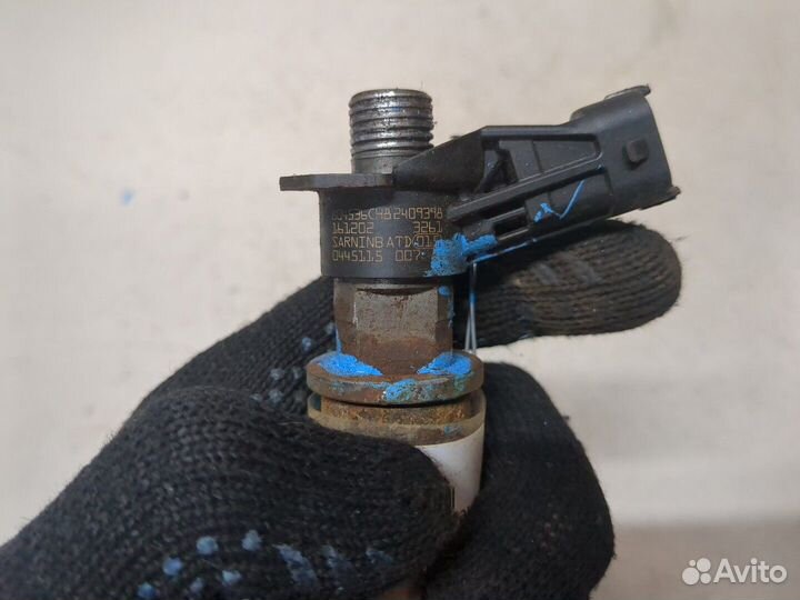 Форсунка топливная Renault Trafic, 2008