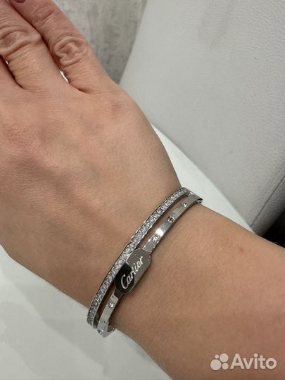 Стильный браслет Cartier