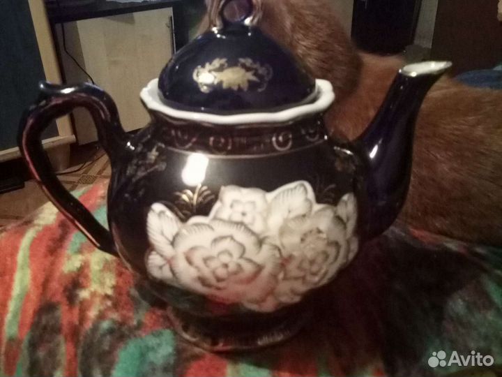 Фарфоровый чайник 1,2литра