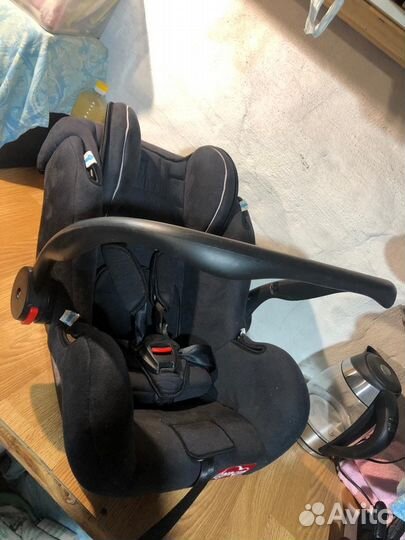 Детская люлька в машину