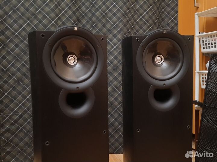 KEF Q3 Black Ash Напольная Hi-fi Акустика