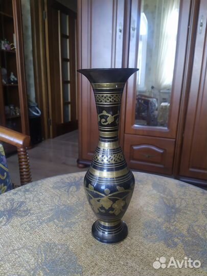 Ваза металл, чеканка, Индия